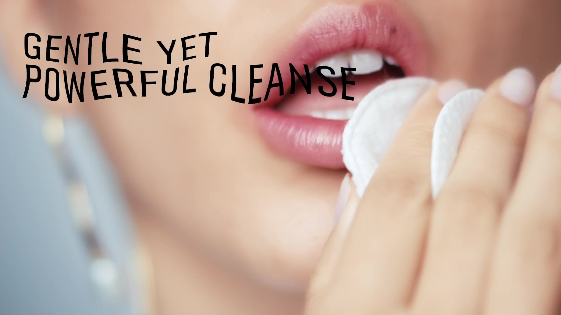 Bobbi Brown Soothing Cleansing Oil - Makeup Remover and Cleanser 200ml